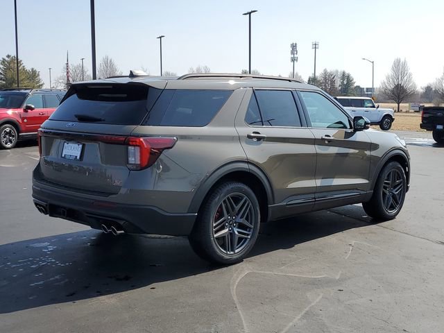 New 2026 Ford Explorer ST image 3