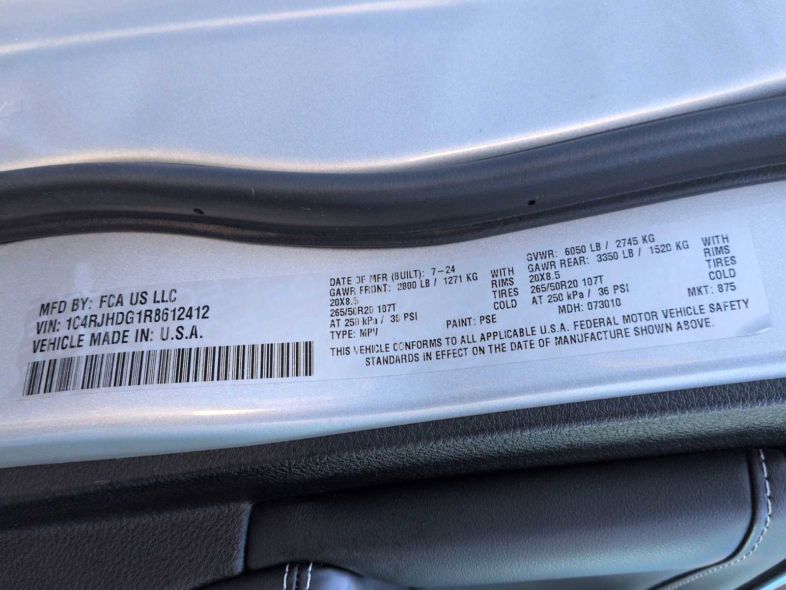 Used 2024 Jeep Grand Cherokee Overland w/ Luxury Tech Group IV image 37