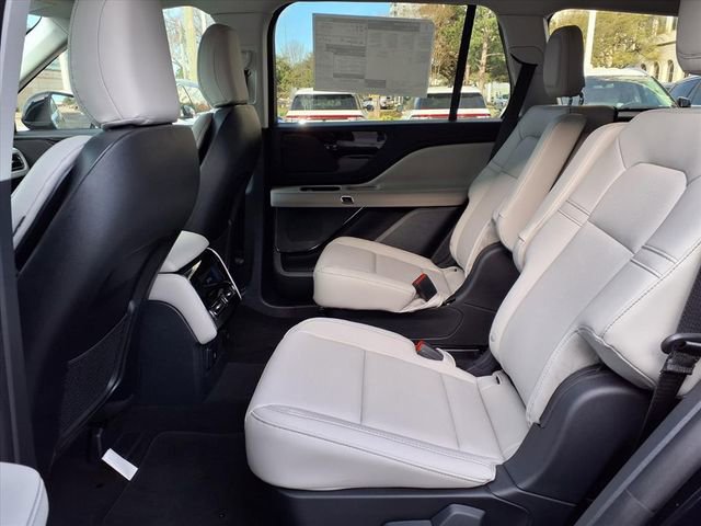 New 2026 Lincoln Aviator 2WD image 8