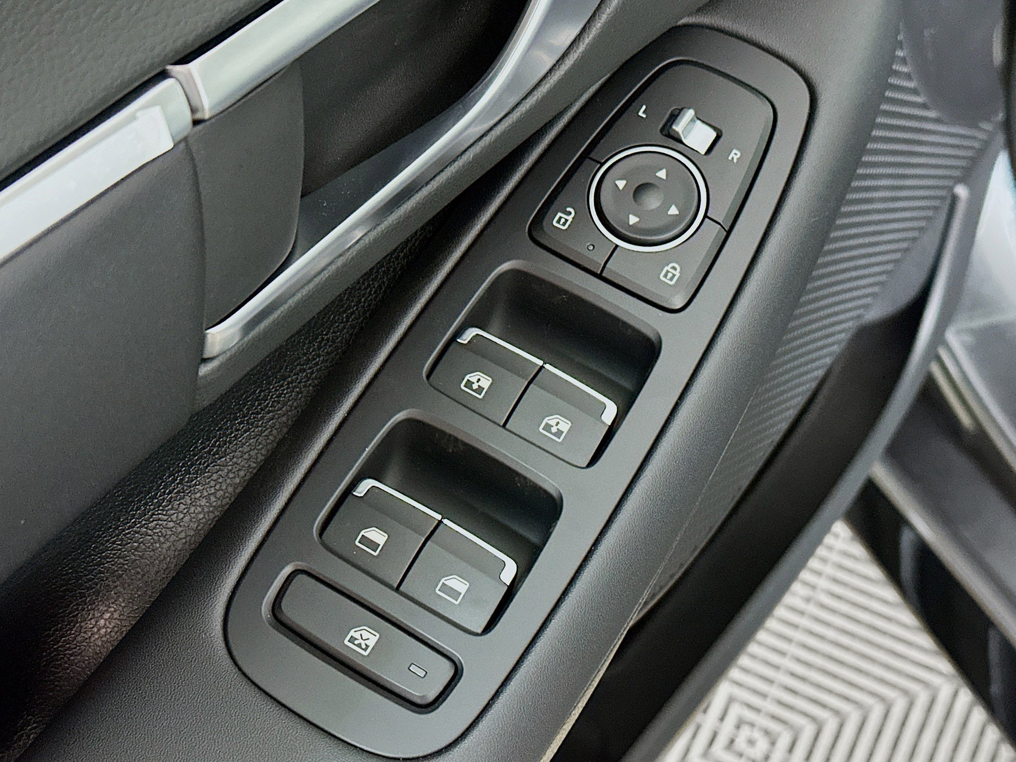 New 2026 Hyundai Sonata SEL image 17