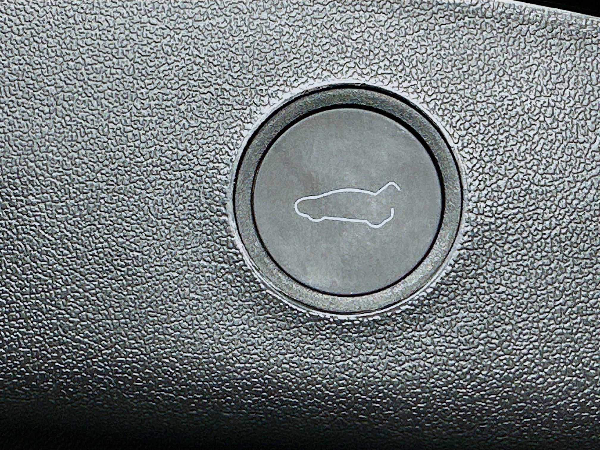 Used 2023 Tesla Model 3 Standard Range image 29