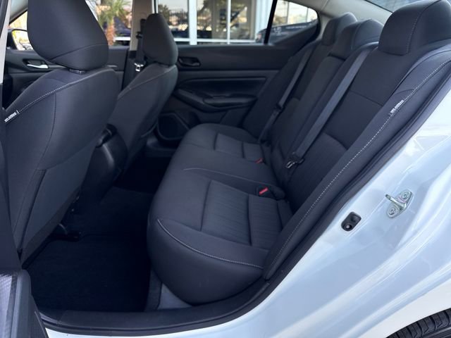 Used 2025 Nissan Altima 2.5 SV FWD image 23