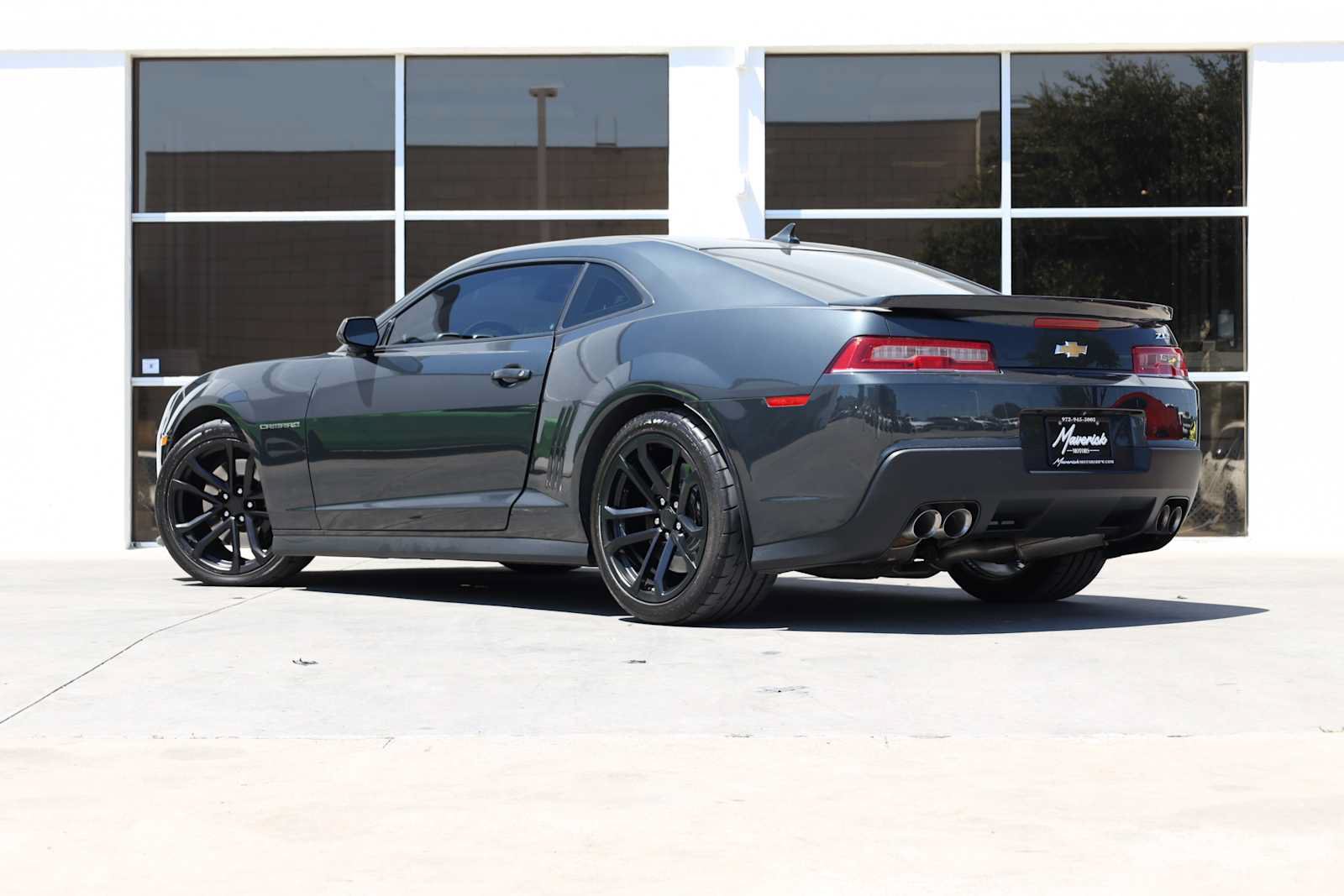 Used 2015 Chevrolet Camaro ZL1 RWD image 11