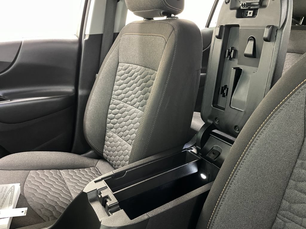 Used 2019 Chevrolet Equinox LT AWD/4WD image 32