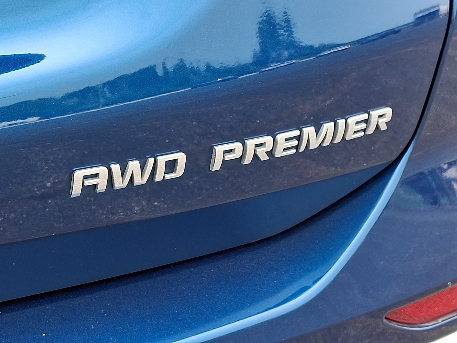 Certified 2019 Chevrolet Equinox Premier AWD/4WD image 34