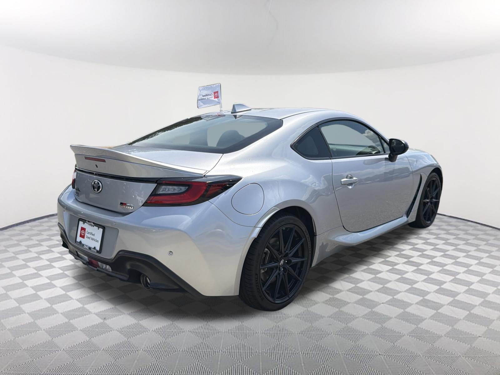 Used 2023 Toyota GR86 Premium w/ ALL Weather Mat Package (TMS) RWD image 17