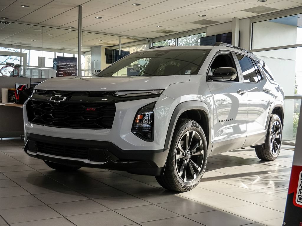New 2027 Chevrolet Equinox RS w/ Safety and Technology Package FWD image 3