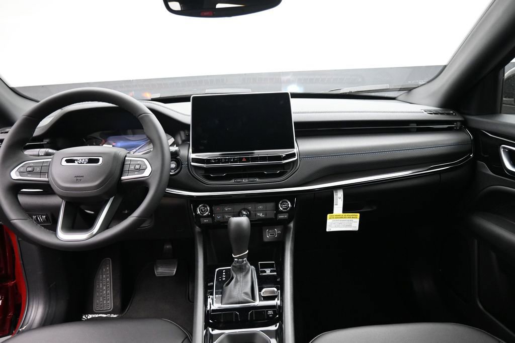 New 2026 Jeep Compass Latitude AWD/4WD image 21