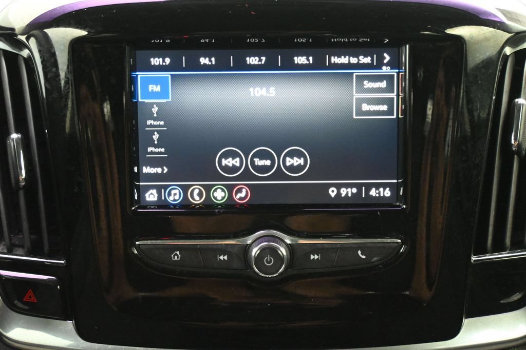 Used 2020 Chevrolet Traverse LS FWD image 19
