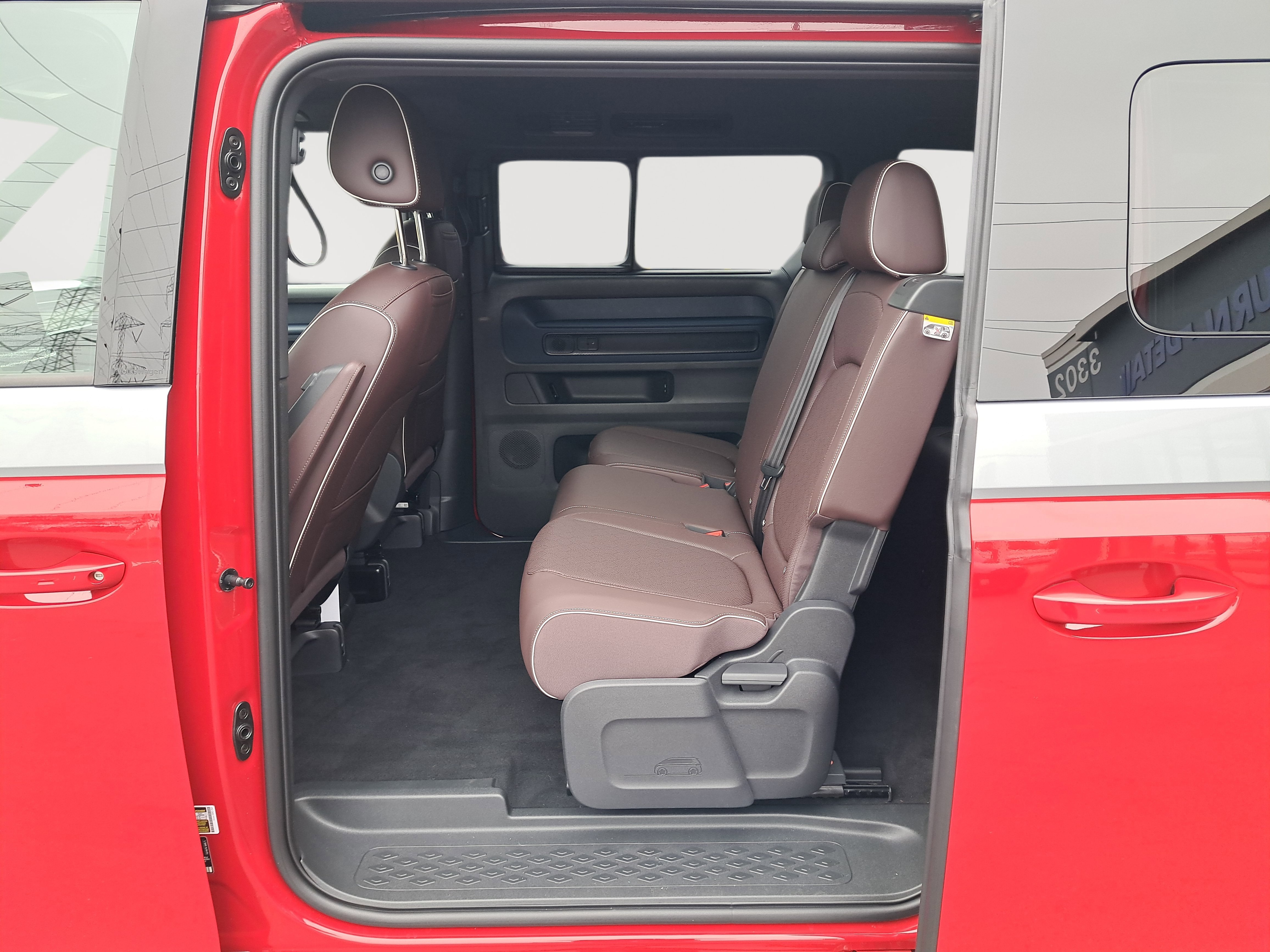 New 2025 Volkswagen ID. Buzz Pro S image 13