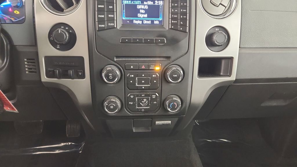 Used 2014 Ford F150 XLT w/ Equipment Group 302A Luxury AWD/4WD image 16