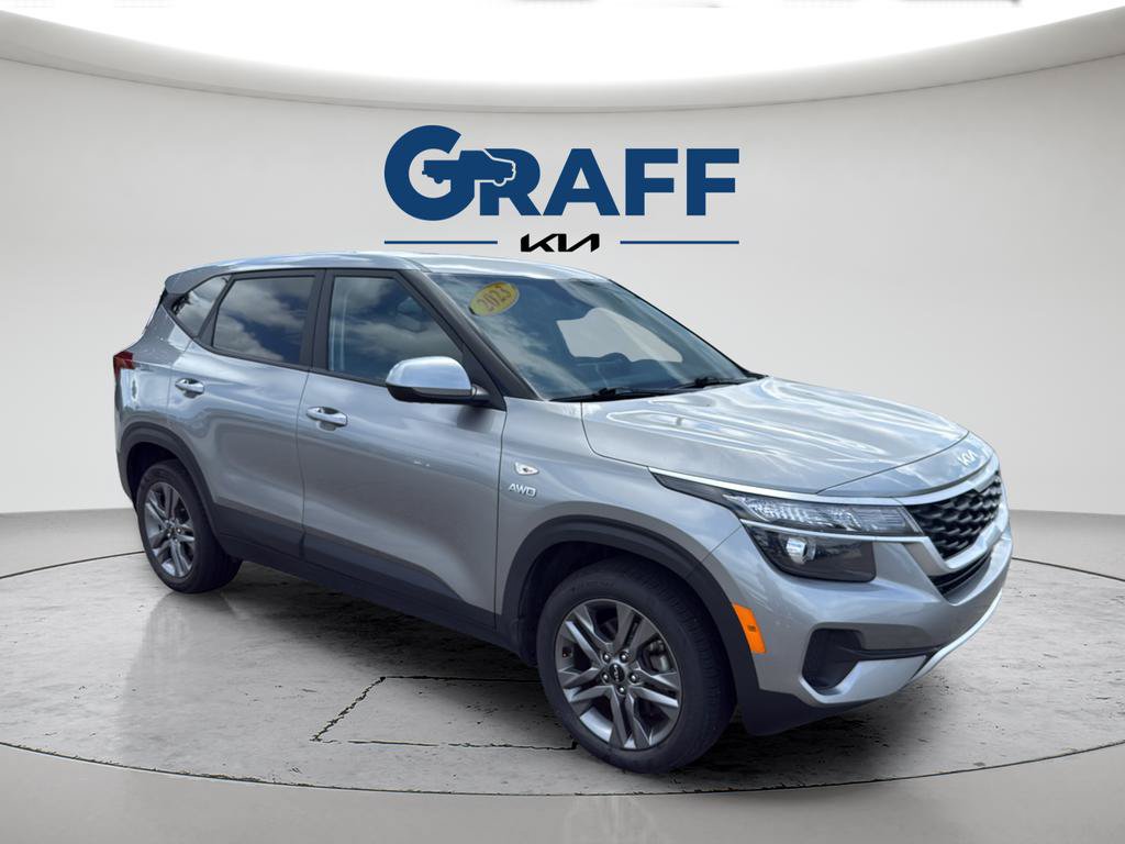 Used 2023 Kia Seltos LX AWD/4WD image 10