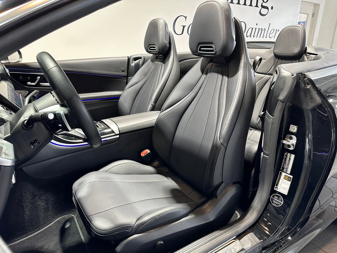 Certified 2025 Mercedes-Benz CLE 450 4MATIC Cabriolet image 15