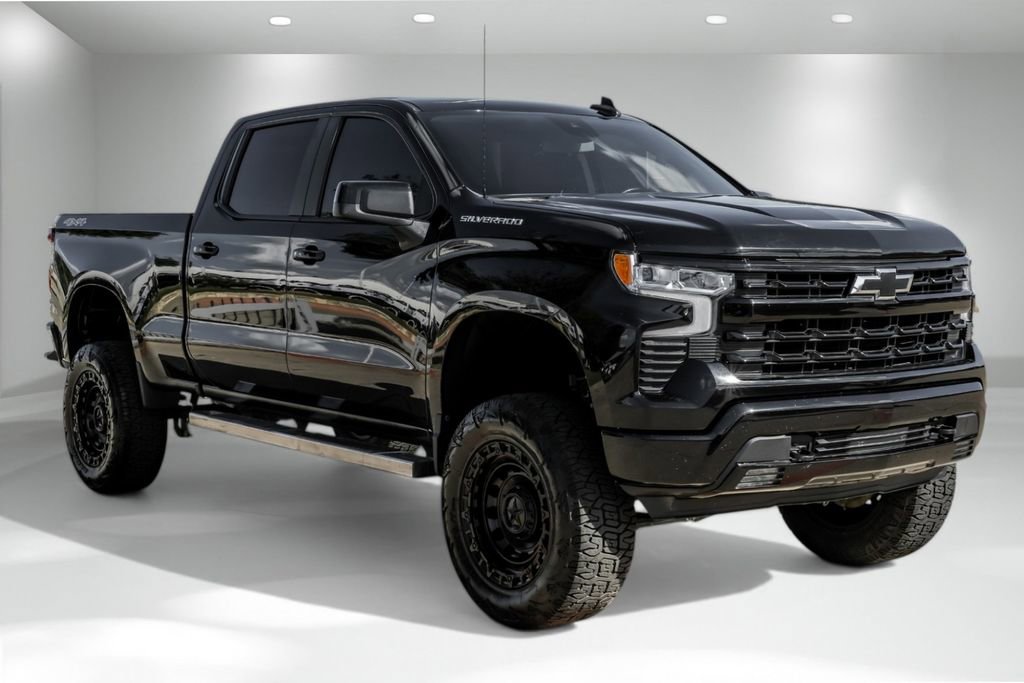 Used 2024 Chevrolet Silverado 1500 RST image 5