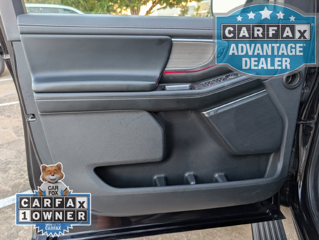 Used 2025 Ford Expedition Max Platinum AWD/4WD image 17