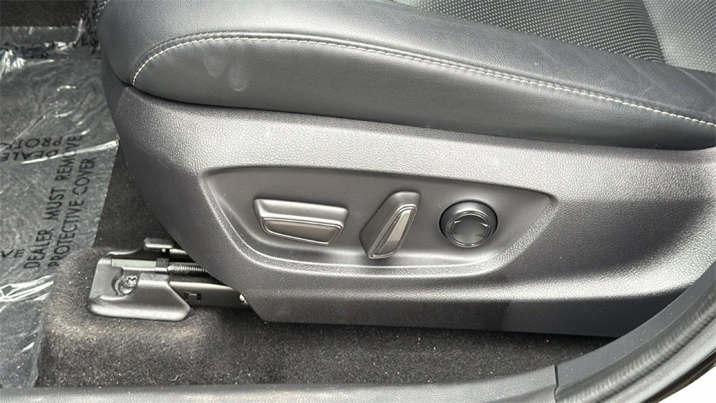 Certified 2024 Toyota Crown Limited image 18