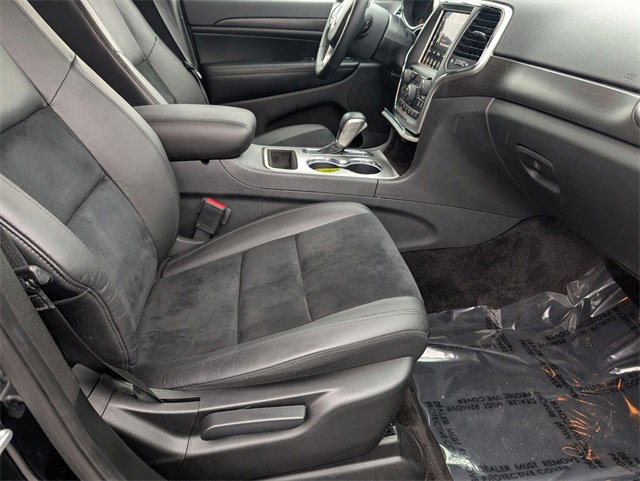 Used 2018 Jeep Grand Cherokee Altitude image 33
