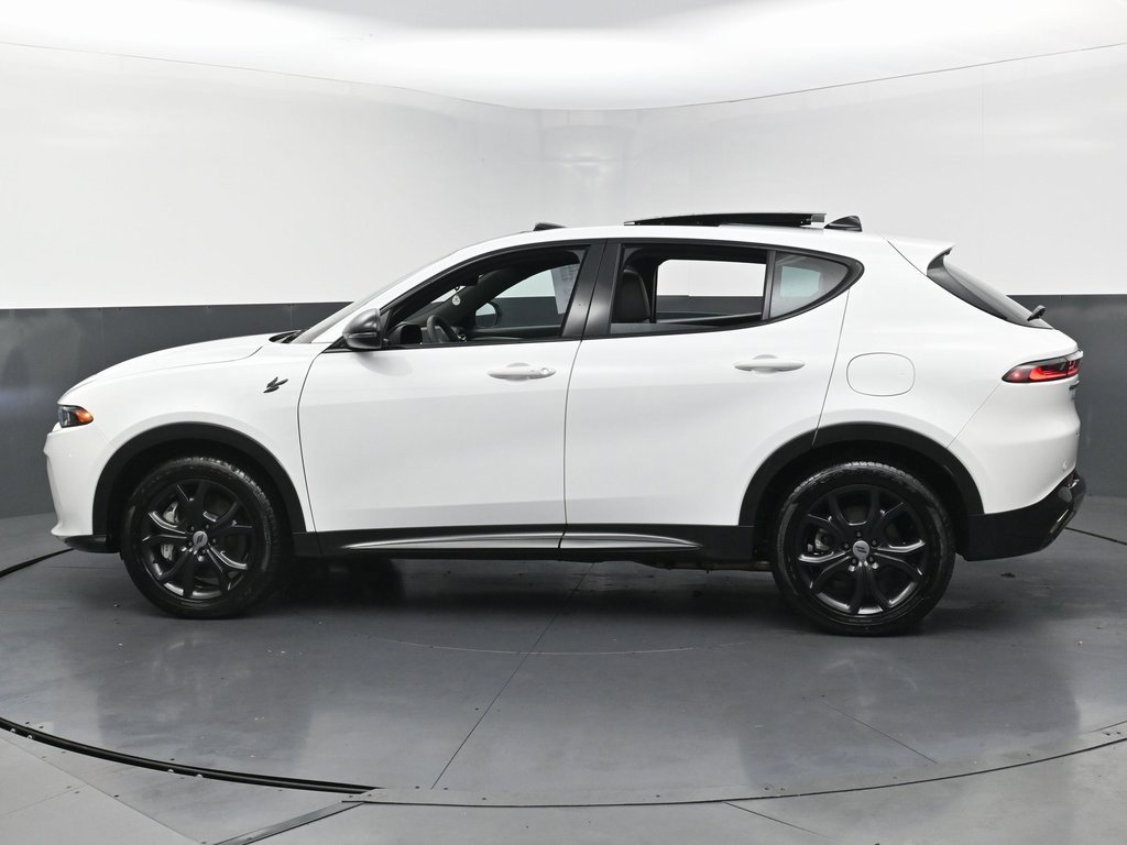 Used 2024 Dodge Hornet R/T Plus w/ R/T Blacktop Package image 8