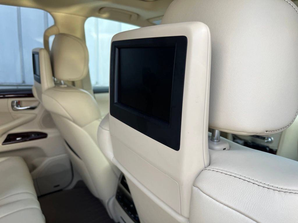 Used 2014 Lexus LX 570 4WD w/ Luxury Package image 47