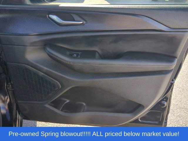 Used 2025 Jeep Grand Cherokee Laredo X AWD/4WD image 43