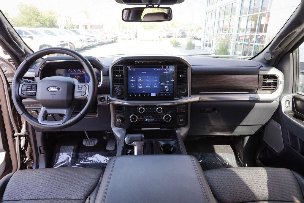 Used 2024 Ford F150 Lariat image 16