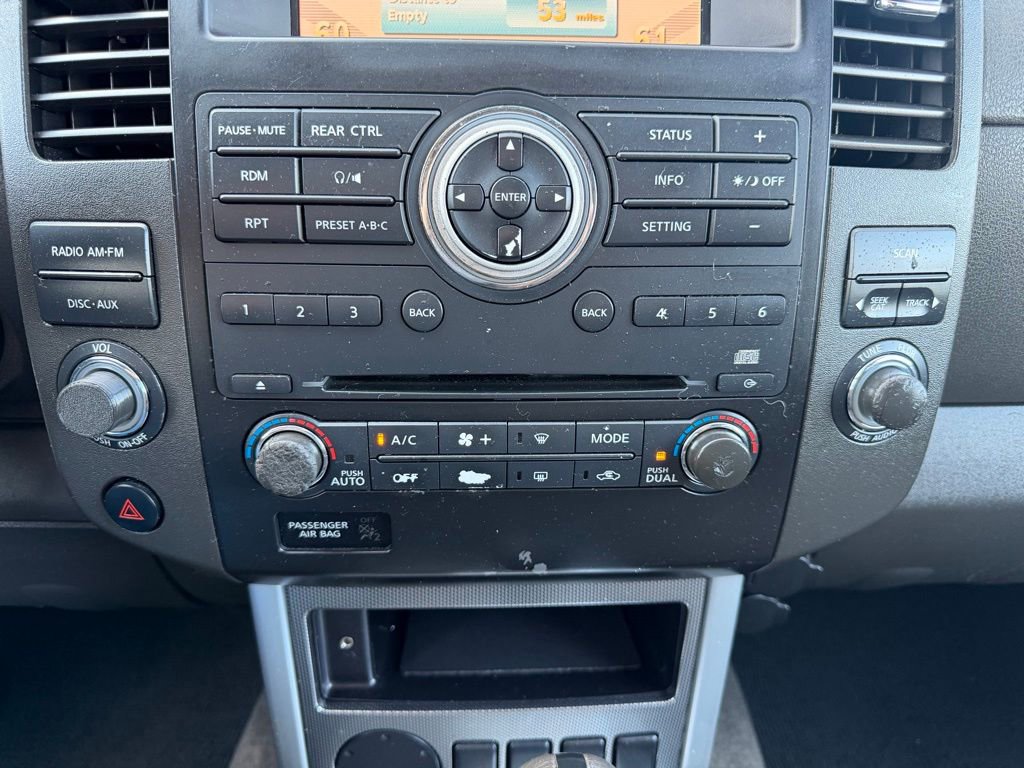 Used 2011 Nissan Pathfinder SV image 38