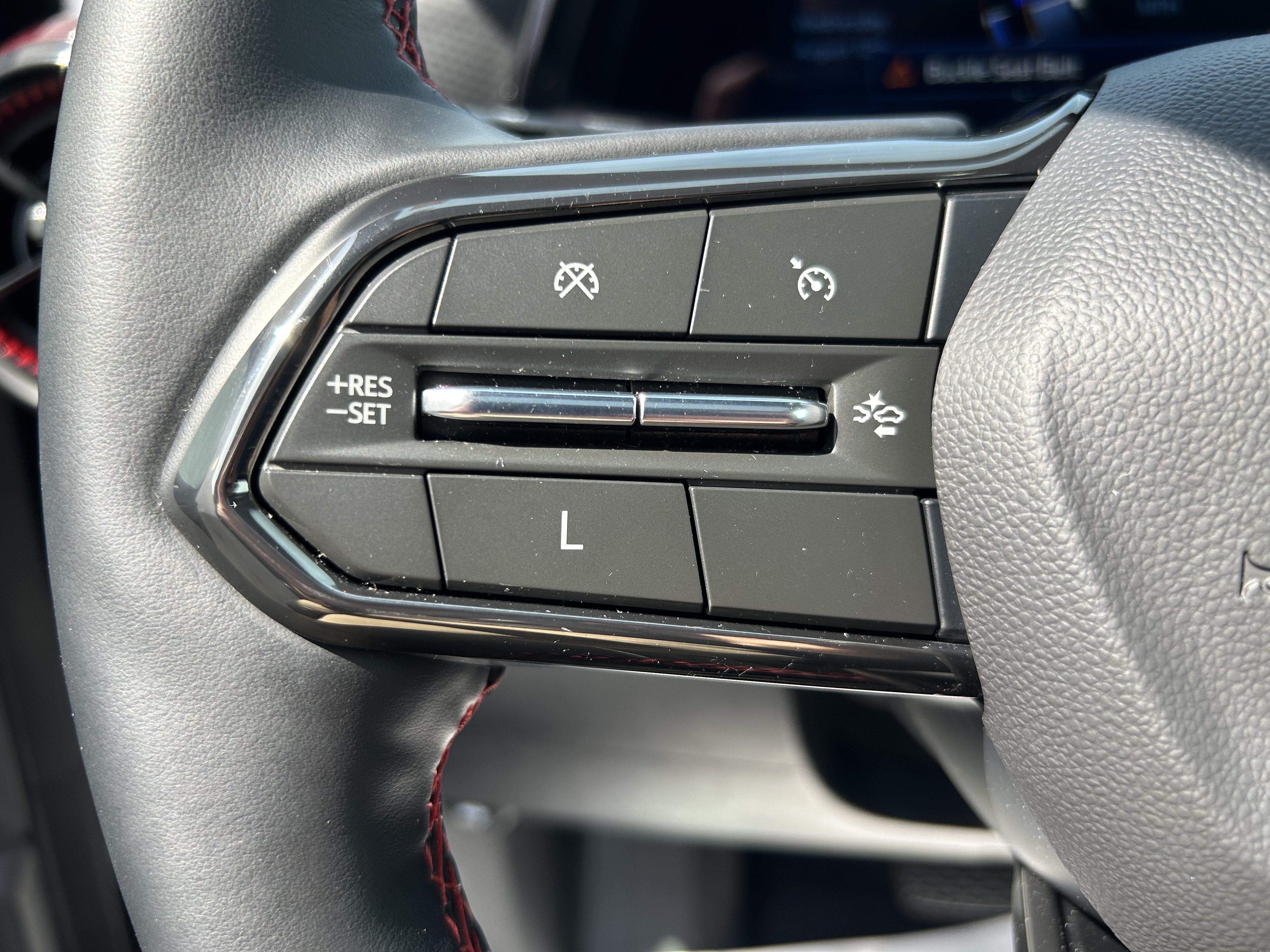 Used 2025 Chevrolet Equinox RS w/ Safety and Technology Package AWD/4WD image 23