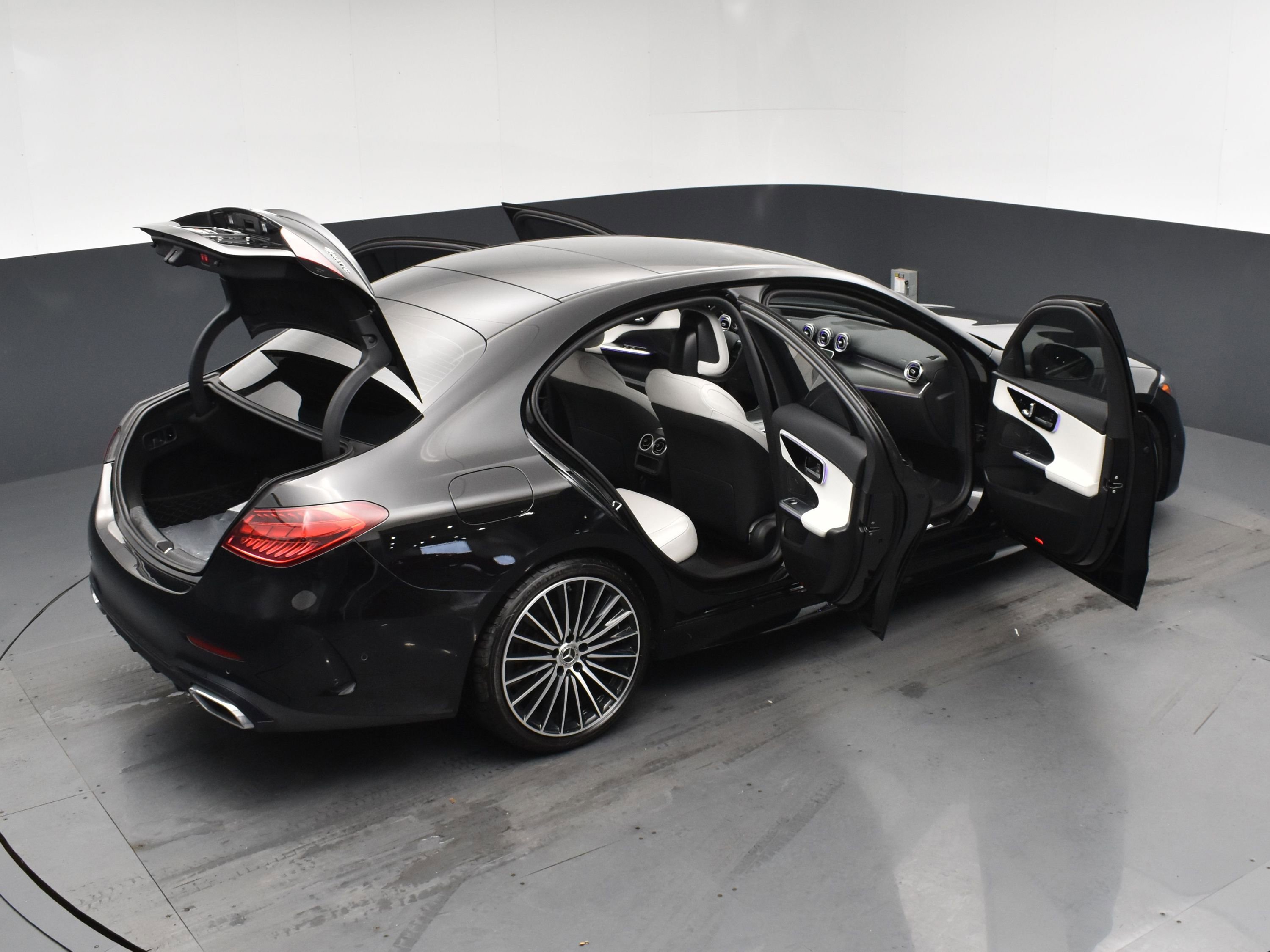 Used 2022 Mercedes-Benz C 300 4MATIC Sedan image 24