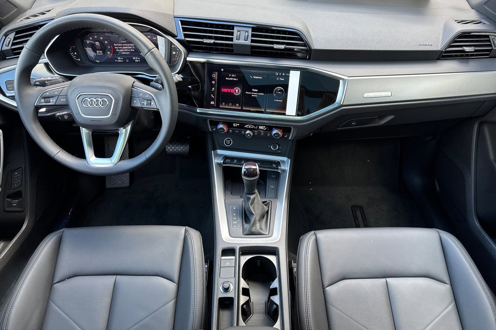 New 2025 Audi Q3 2.0T Premium image 10