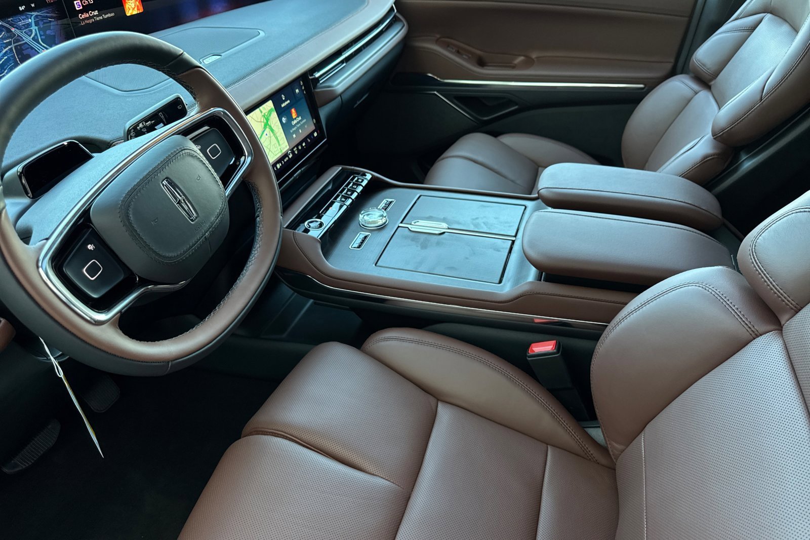 New 2025 Lincoln Navigator Reserve image 9