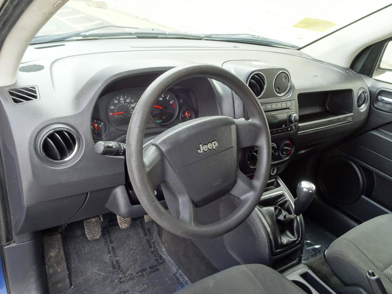 Used 2009 Jeep Compass Sport FWD image 8
