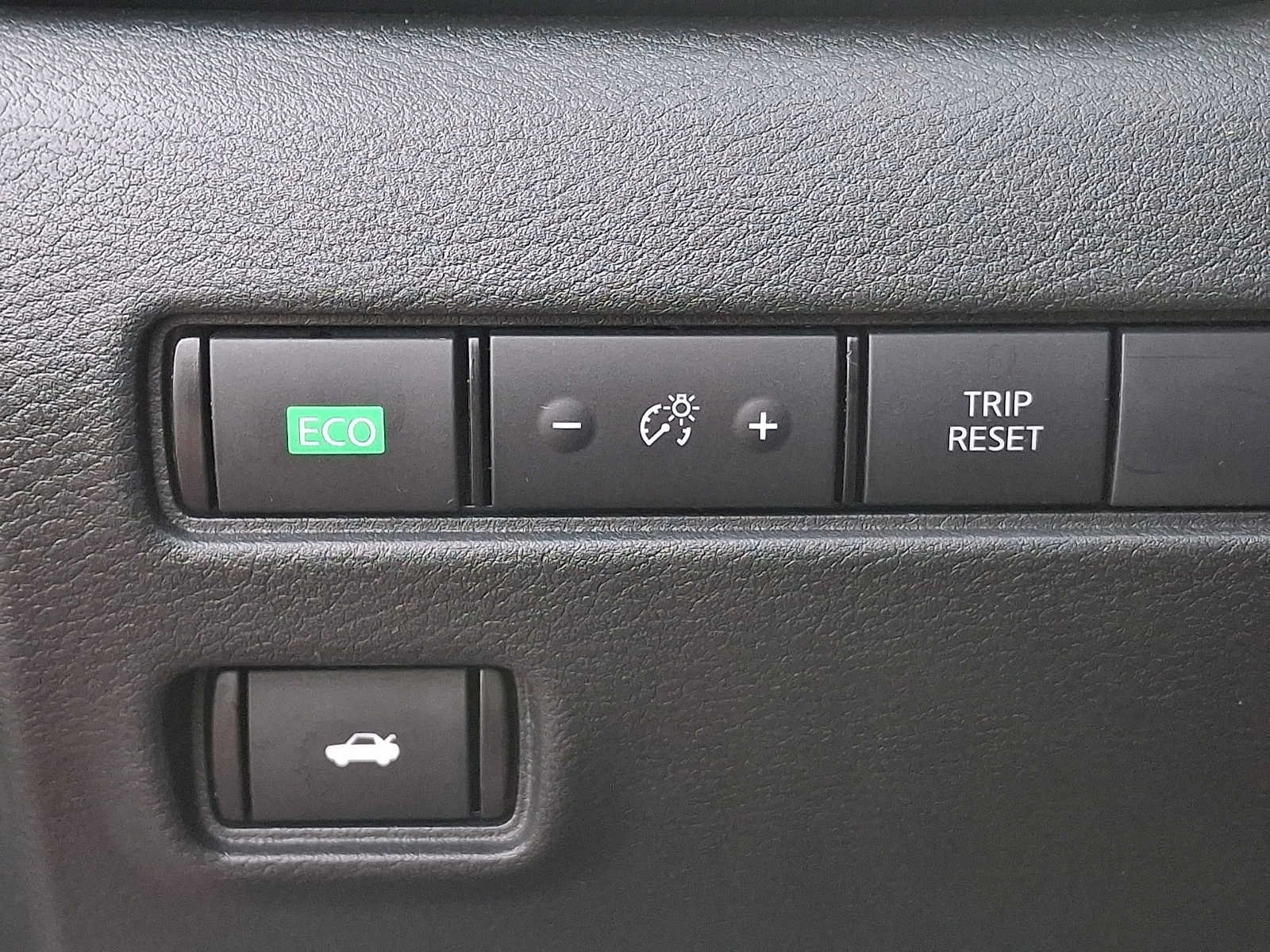 Used 2023 Nissan Sentra SV FWD image 21