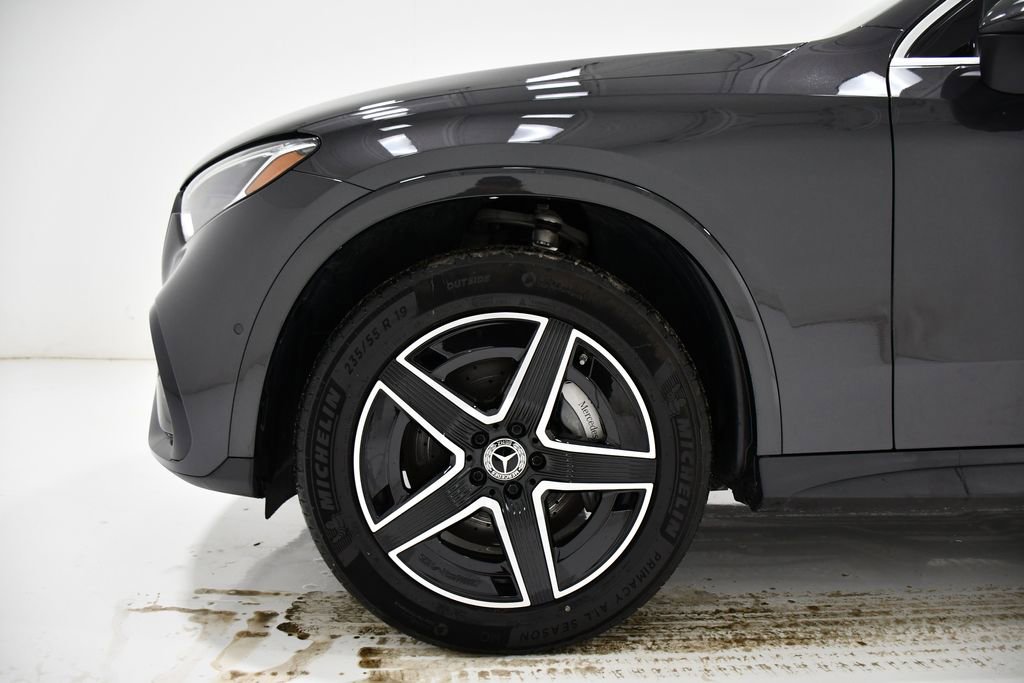 Certified 2025 Mercedes-Benz GLC 300 4MATIC image 7
