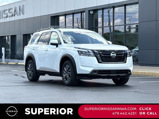 New 2025 Nissan Pathfinder SV w/ Black Appearance Package