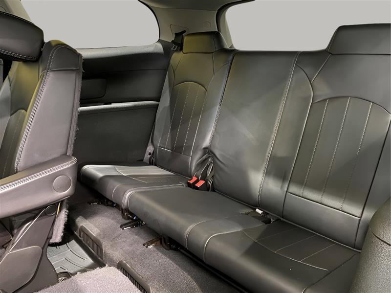 Used 2016 Buick Enclave Leather image 17