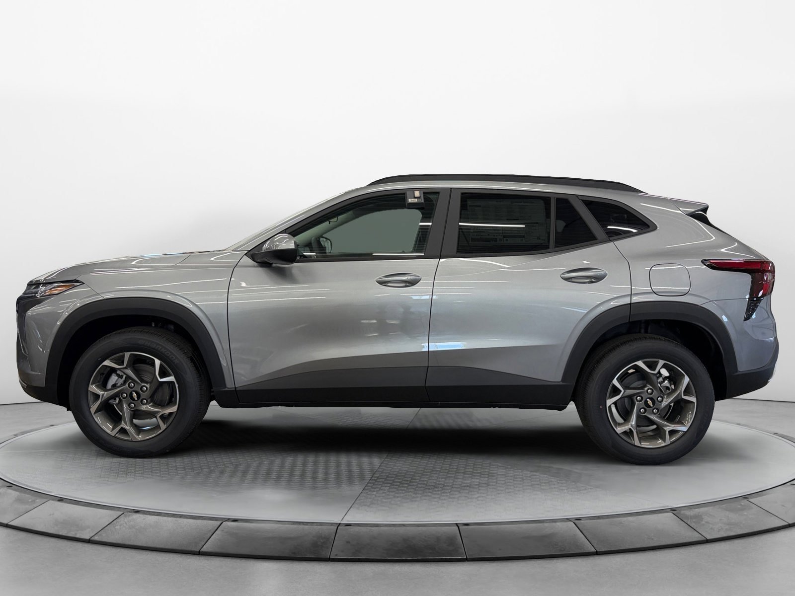 New 2026 Chevrolet Trax LT FWD image 3