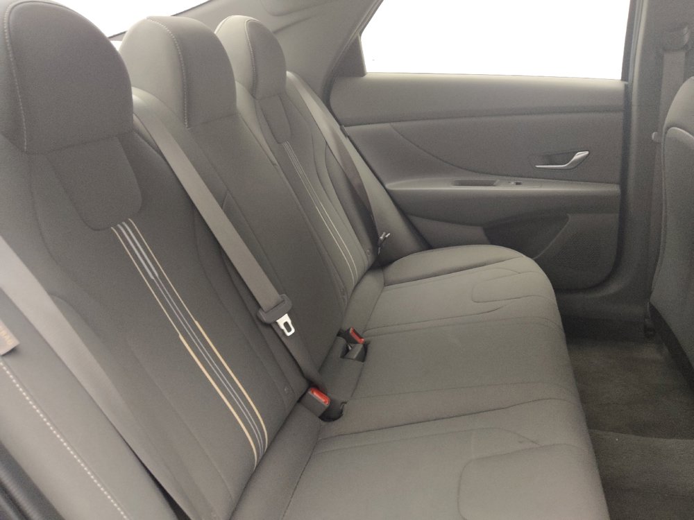 Used 2024 Hyundai Elantra SEL image 19