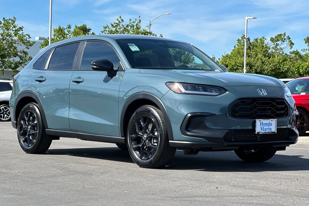 New 2025 Honda HR-V Sport image 2