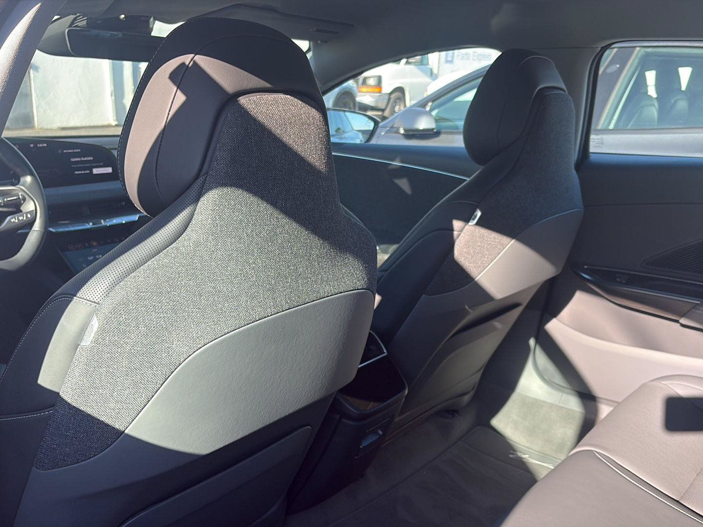 Used 2025 Lucid Air Touring AWD/4WD image 30