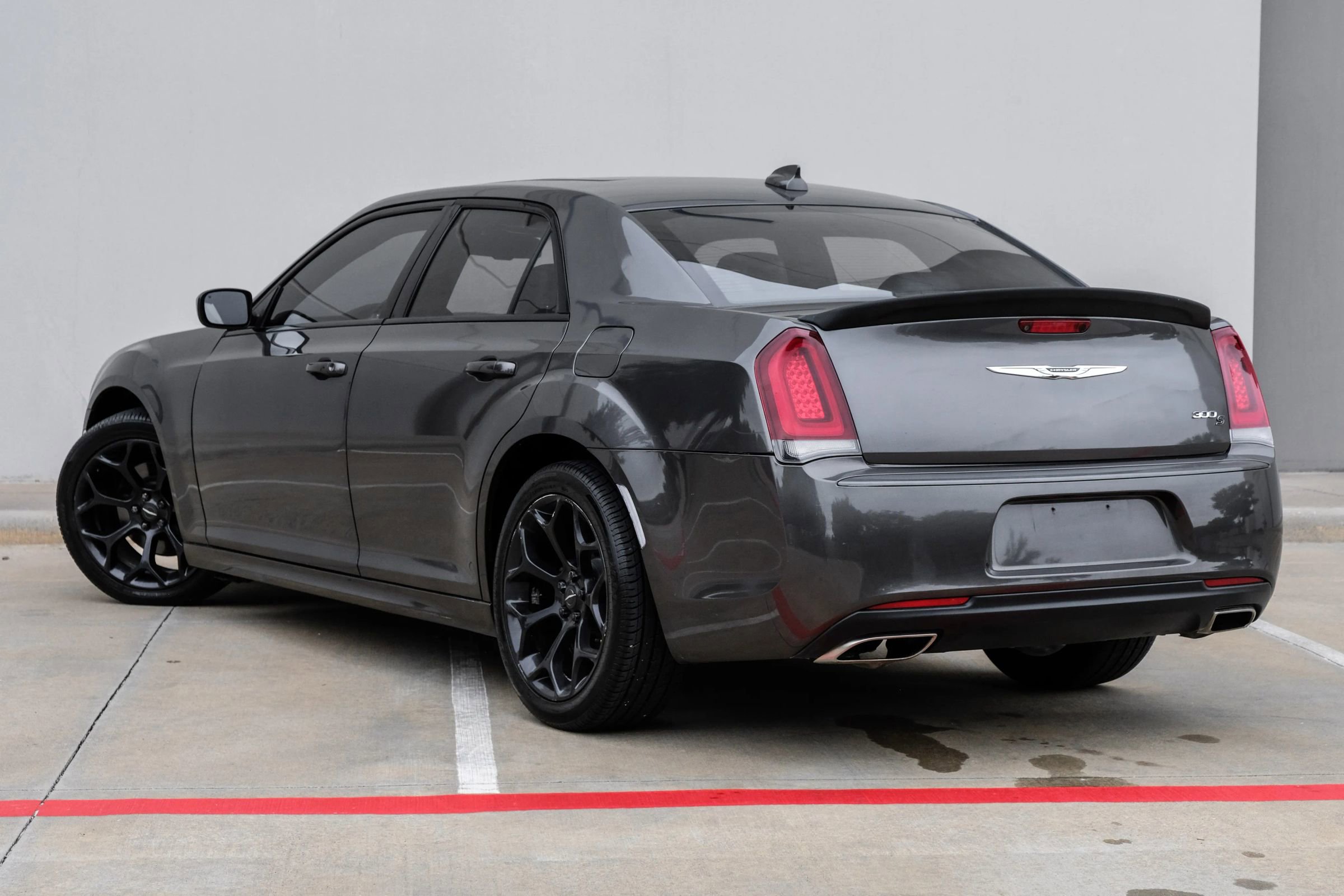 Used 2020 Chrysler 300 S RWD image 18
