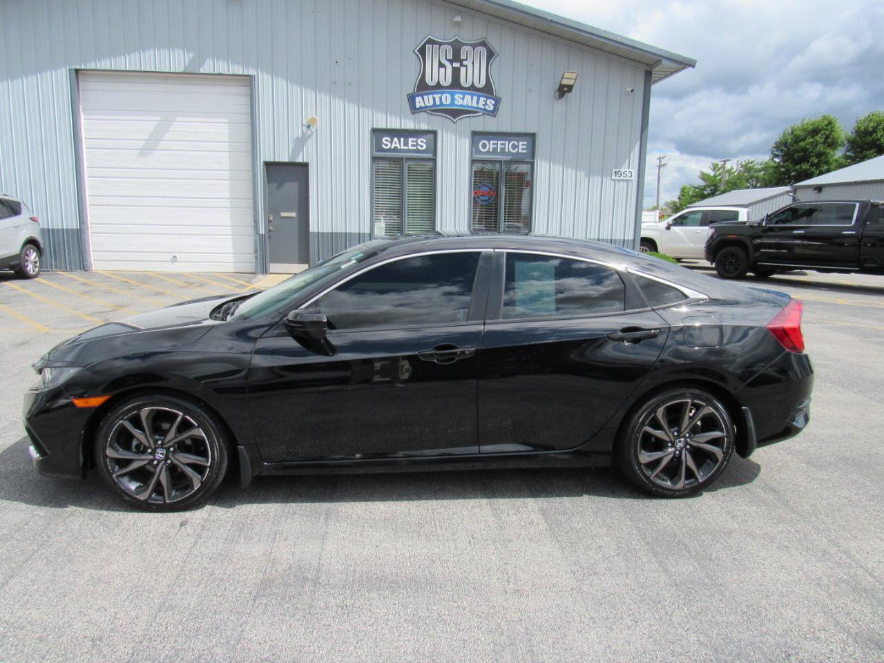 Used 2019 Honda Civic Sport image 3