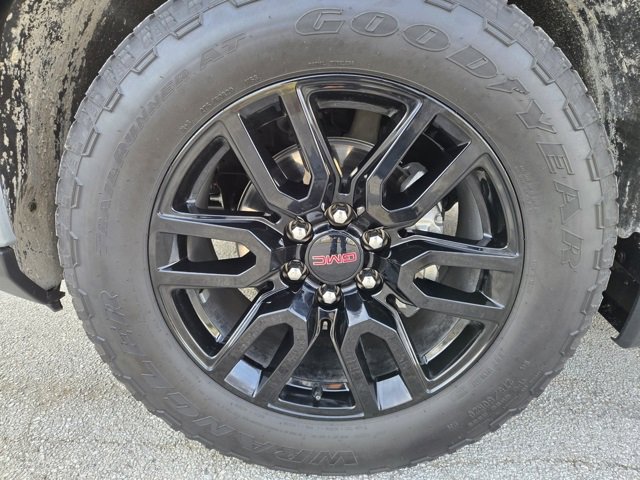 Used 2025 GMC Sierra 1500 Elevation image 12