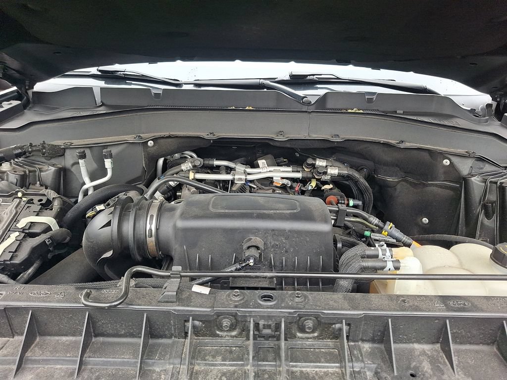 Used 2022 Ford Explorer XLT w/ Equipment Group 202A AWD/4WD image 30
