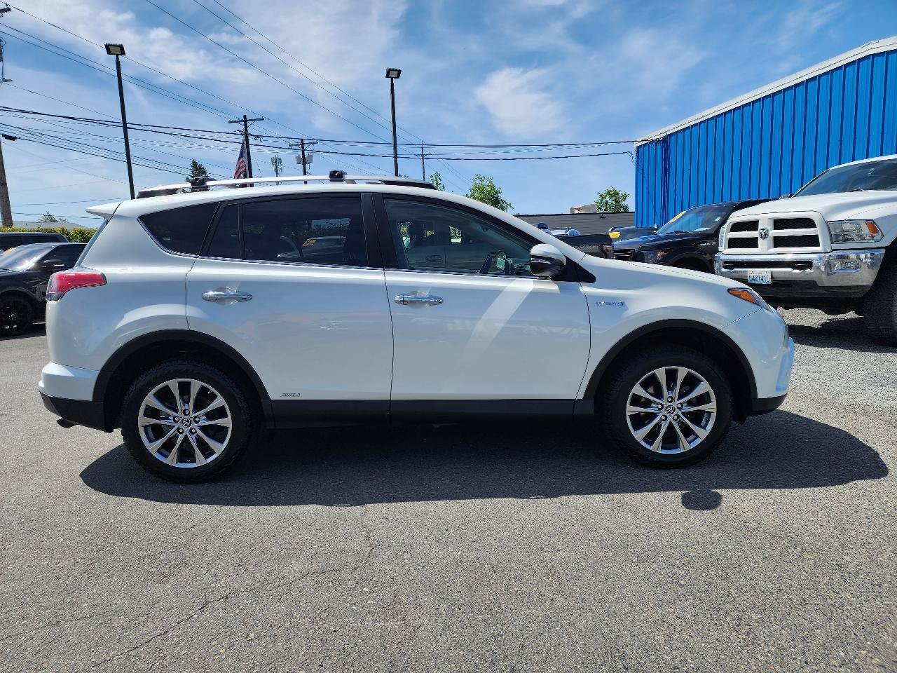 Used 2017 Toyota RAV4 Limited w/ All Weather Liner Package AWD/4WD image 5