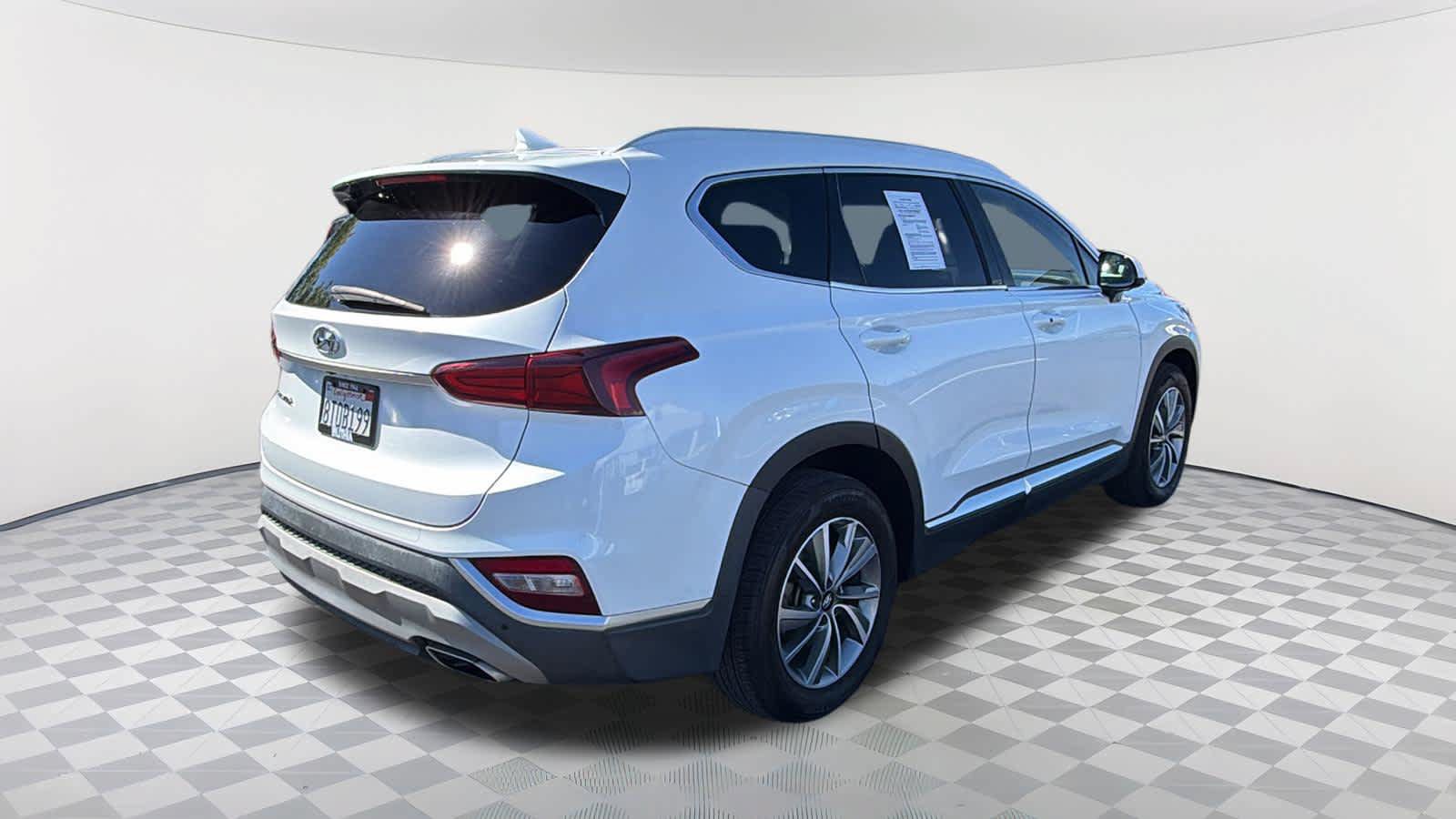 Used 2020 Hyundai Santa Fe SEL w/ Convenience Package FWD image 5