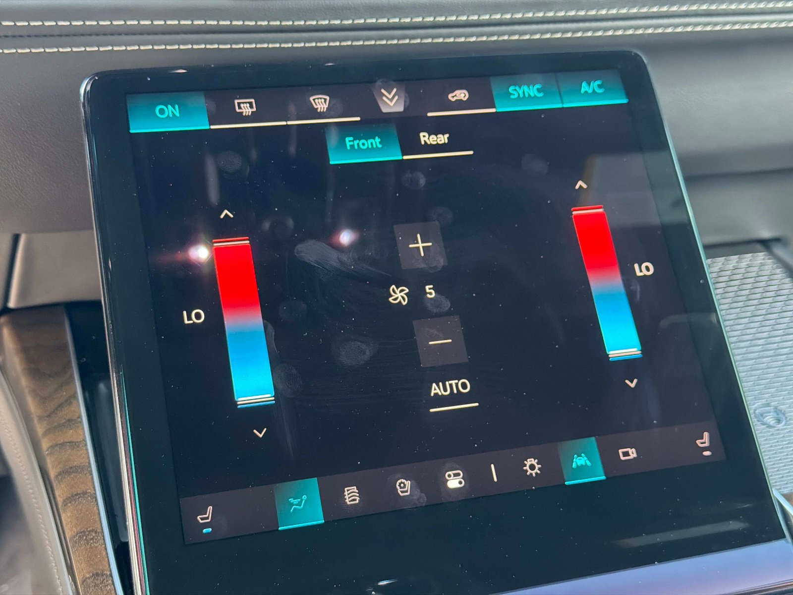 Used 2026 Cadillac Escalade ESV Platinum Sport w/ LPO, ONYX Package image 52