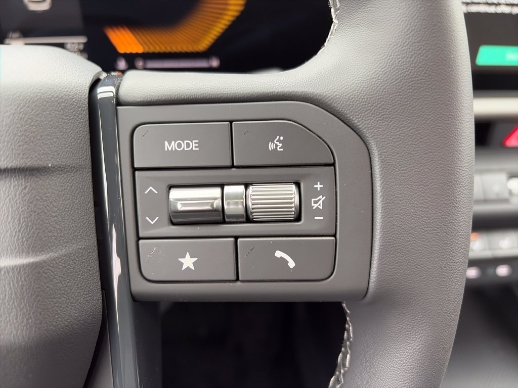 New 2027 Kia Seltos LX FWD image 12