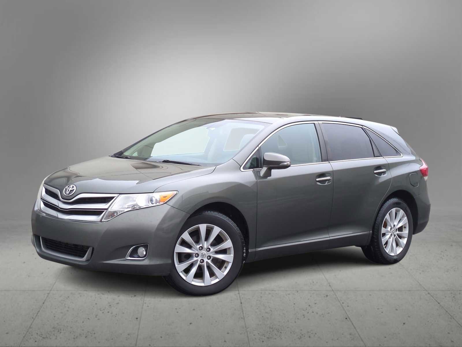 Used 2013 Toyota Venza XLE video 1