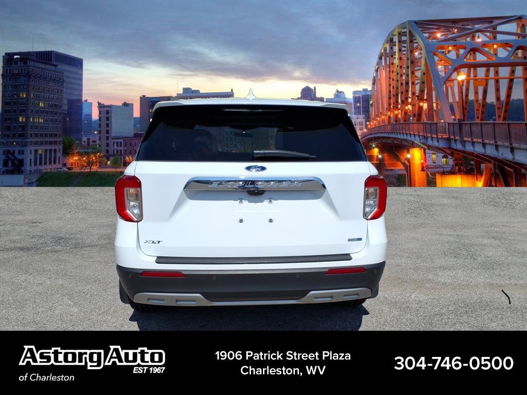 Used 2020 Ford Explorer XLT w/ Equipment Group 202A AWD/4WD image 4