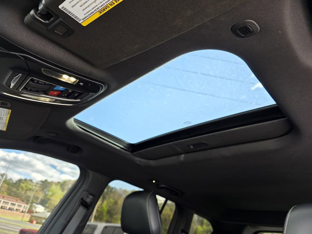 Certified 2025 Jeep Grand Cherokee Altitude image 24